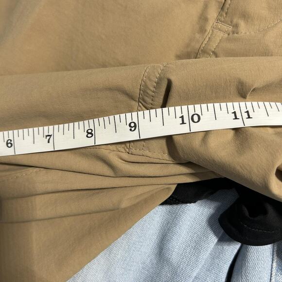 Under Armour Shorts Mens 38 Khaki Golf Performance Stretch Lightweight Quick Dry - Picture 4 of 8